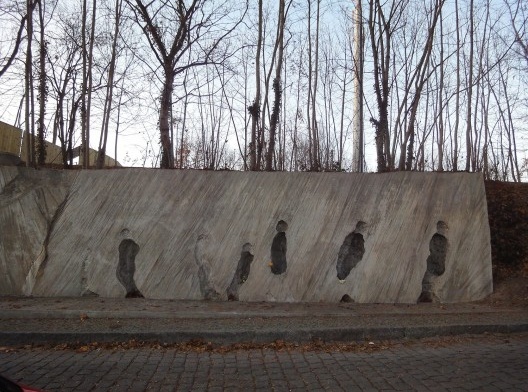 Monumento Plataforma 17