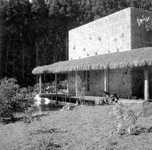 Casa Valéria Cirell, São Paulo, 1958. Arquiteta Lina Bo Bardi