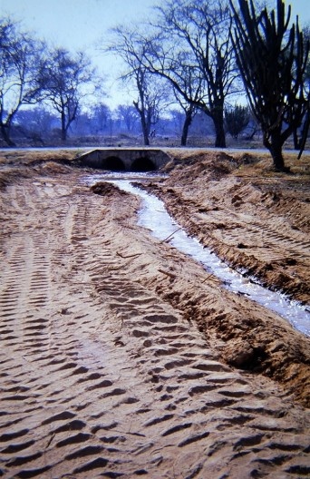 Desvio de ramal para inundação da área dos lagos