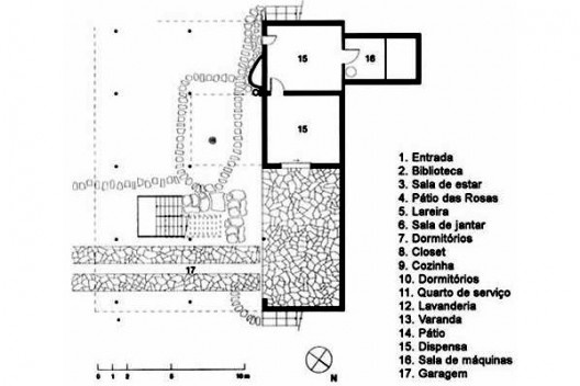 Residência Lina Bo Bardi (Casa de Vidro), Bairro Morumbi, São Paulo SP, 1949. Arquiteta Lina Bo Bardi. Plantas superior e inferior