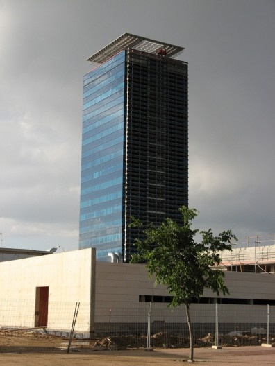 Torre Garena em Alcalá de Henares, Comunidad de Madrid, exemplo de BIPV
