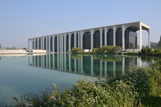 Sede da Editora Mondadori, croquis, Milão, Itália, 1968. Arquiteto Oscar Niemeyer
