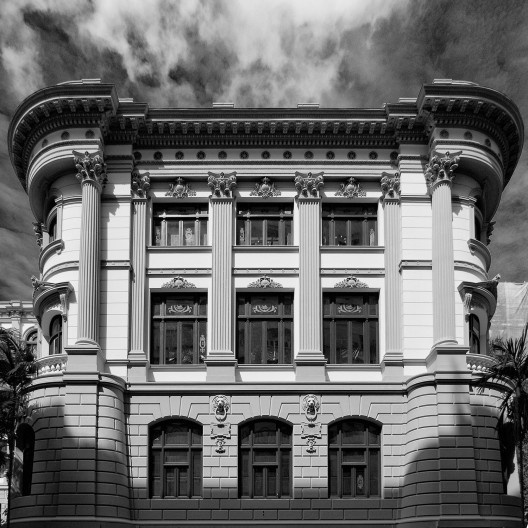 Exposição “As mãos que restauram o tempo: um olhar fotográfico”, módulo Arquitetura, curadoria de Luiz Antonio Lopes de Souza