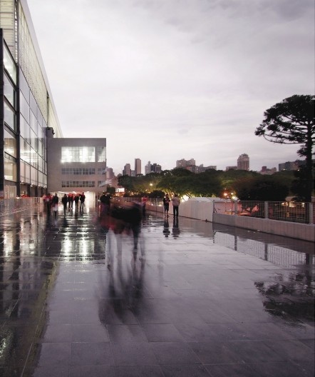 Complexo Esportivo e Cultural Clube Atlético Paranaense, Curitiba. Arquiteto Carlos Arcos