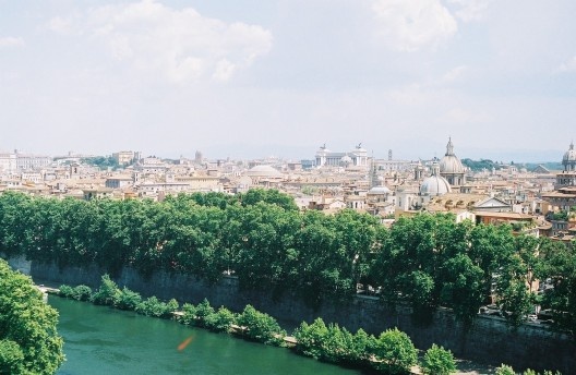 Viagem em torno de um palácio