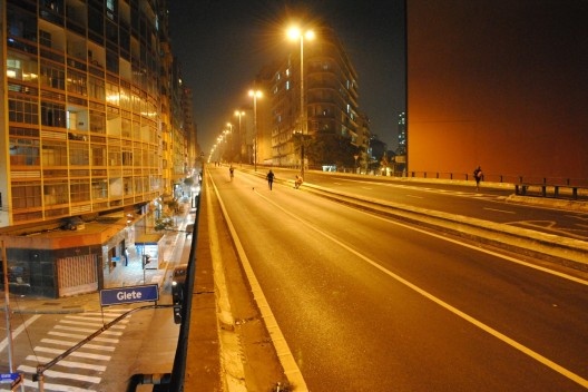 Elevado Costa e Silva, o Minhocão, área central de São Paulo