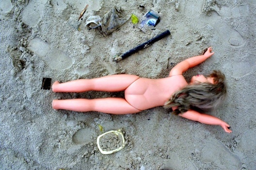 Série “Regras de Uso” de concepção intelectual e autoral de Ana Rosa Chagas Cavalcanti (exposta no III encontro de artes da comunicação)