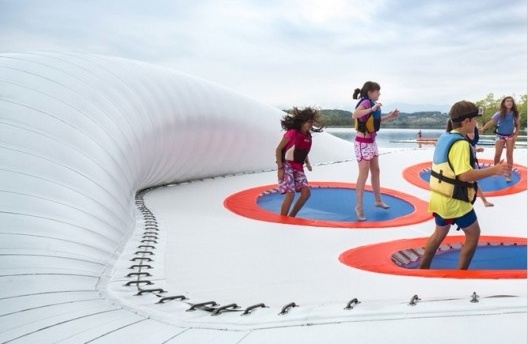 Ponte Bouncing, Paris, 2012. Ateliê Zündel Cristea