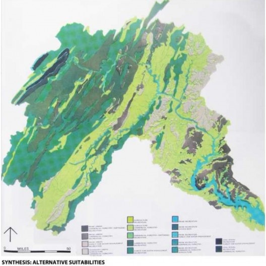 Estudos para a Bacia do Rio Potomac, com a cartografia-síntese das aptidões do território, obtida através da sobreposição das cartografias apresentadas na imagem anterior