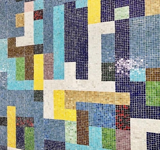 Fragmento de mural presente no condomínio, também retratado na edição 237 da revista Acrópole, de 1958