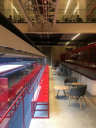 Loja Uniflex Cidade Jardim, reforma Estúdio Tupi, arquiteto Aldo Urbinati. Projeto original de Paulo Mendes da Rocha