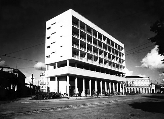 Fotografia do Hotel Amazonas na década de 1950