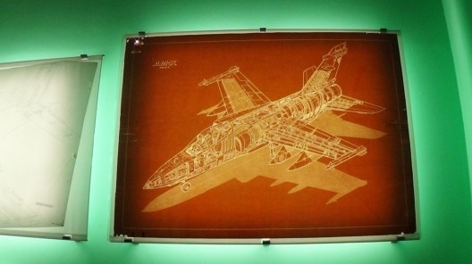 Perspectiva cutaway do AMX
