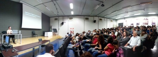 A palestra de Peter Mehrtens na Unicamp sobre Application of Digital forming Processes in Contemporary Architecture reuniu uma centena de expectadores