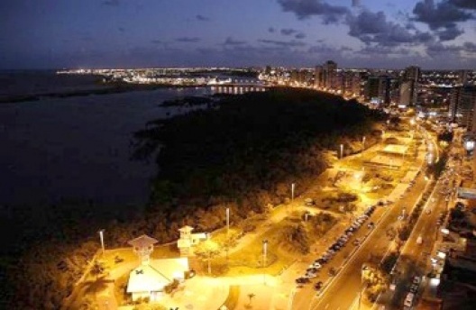 Vista aérea do Bairro Praia Treze de Julho. Aracaju, 2006