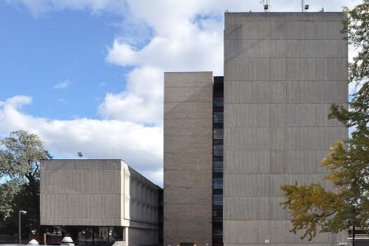 Meister Hall, composição volumétrica, arquiteto Marcel Breuer