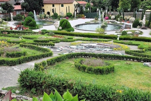 Villa Garzoni, primeiro terraço, Collodi, Itália