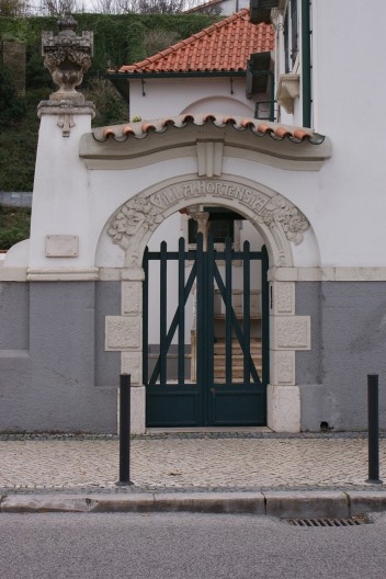 Fig. 03 – Pórtico de entrada