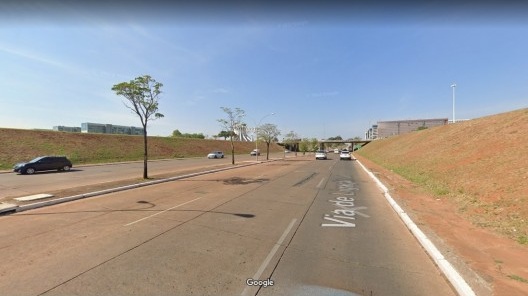 Trincheira da via de conexão viária da Via L2 Norte com a L2 Sul