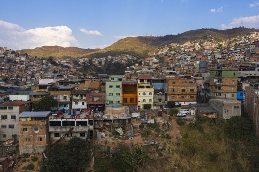 Centro Cultural Lá da Favelinha, Belo Horizonte MG, 2021. Arquitetos Fernando Maculan e Joana César Magalhães (autores) / Coletivo Levante
