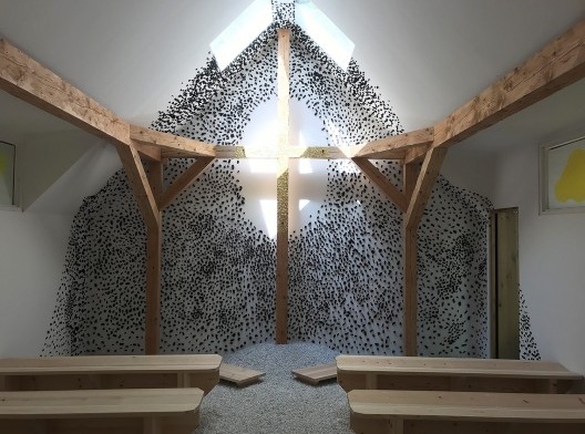 Capela de Terenobu Fujimori, detalhe do interior