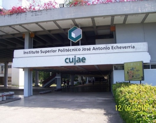 Entrada do Instituto Superior Politécnico José Antonio Echeverría, La Habana, Cuba