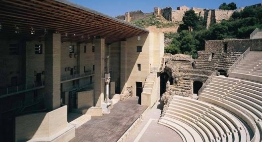 Teatro de Sagunto, Valência,1990-1993. Arquitetos Giorgio Grassi e Manuel Portaceli