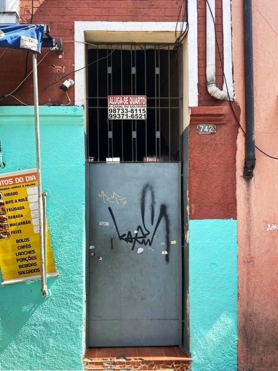 Ensaio "Portas de cortiços paulistanos"