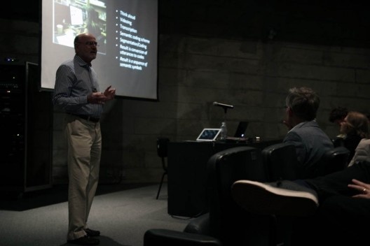 Palestra de John Gero na 16º conferência CAAD Futures. São Paulo, 10 de julho de 2015