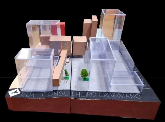 Praça das Artes, maquete em escala 1:200 para a disciplina THAU 1. Estudantes Ayslane Pires de Almeida, Bruno Rodrigues Alves de Pinho, Jannina Lima de Andrade Lins, Tainara Miranda de Oliveira e Vinicius Eliel Almeida Ramos
