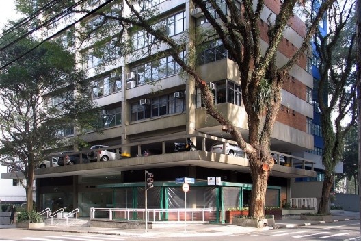 Edifício Parque Siqueira Campos, São Paulo. Arquiteto Rodolpho Ortenblad Filho