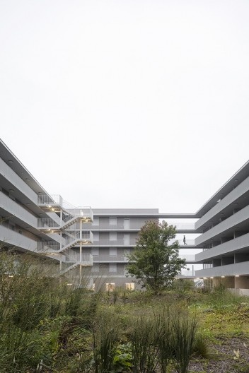Bottière Chénaie, Nantes, França, 2019. Arquitetos Kees Kaan, Vincent Panhuysen, Dikkie Scipio (autores) / Kaan Architecten