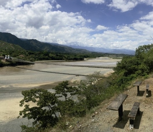 Ponte do Ocidente sobre o rio Cauca