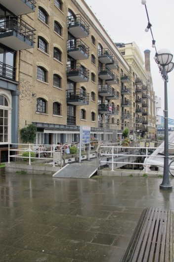 Os docks do porto de Southwalk recuperados e transformados em galerias, lojas e lofts de luxo