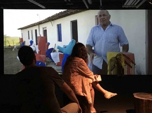 Exposição Véio – a Imaginação da Madeira, curadoria de Agnaldo Farias e Carlos Augusto Calil