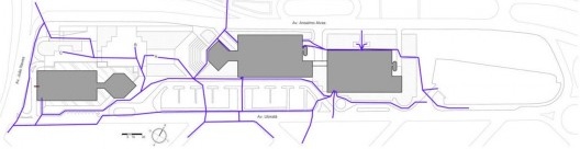 Centro Administrativo de Uberlândia, contexto do entorno e mapa comportamental da praça cívica, Uberlândia MG Brasil, 1993. Arquitetos Acácio Gil Borsoi, Janete Costa, Milton Leite Ribeiro, Marco Antônio Borsoi e Rosa Maria Chagas Aroucha / Milton Leite A