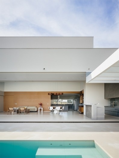 Residência FJR, Marília SP Brasil, 2018. Arquitetos Alfredo Ramos e Silvia Siscar/ Trí Arquitetura