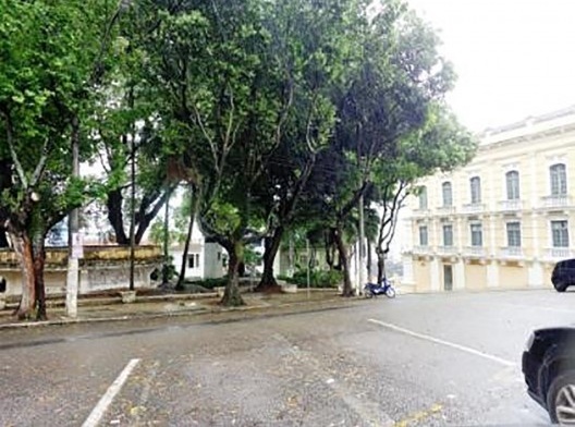 Praça João Clímaco: vegetação cênica