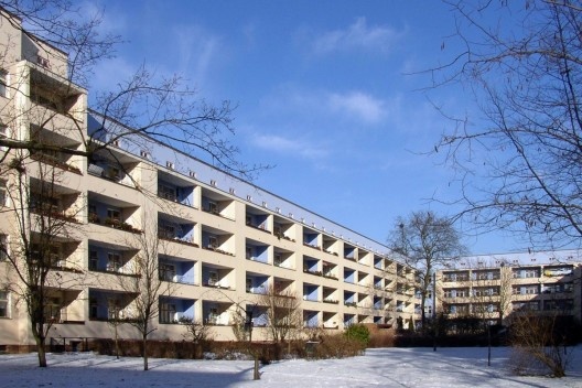 Conjunto habitacional Carl Legien, Pankow, Alemanha, 1928-1930. Arquitetos Bruno Taut e Franz Hilinger