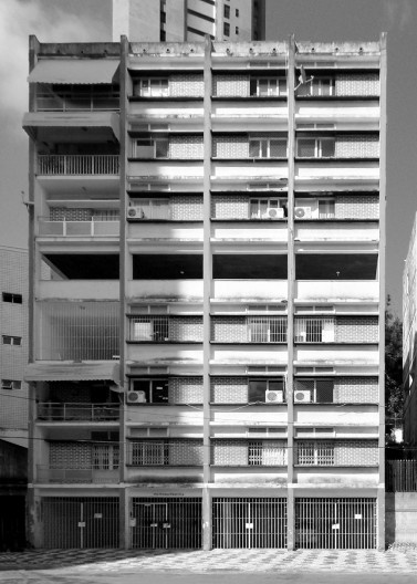 Edifício Rosa Regina, fachada à rua Plínio Moscoso