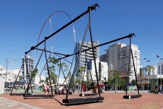 Guto Lacaz, “Adoraroda”, Largo da Batata, São Paulo, 2017
