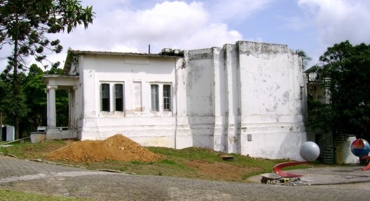 Pavilhão do Grande Equatorial, situação pré-restauro, 2006