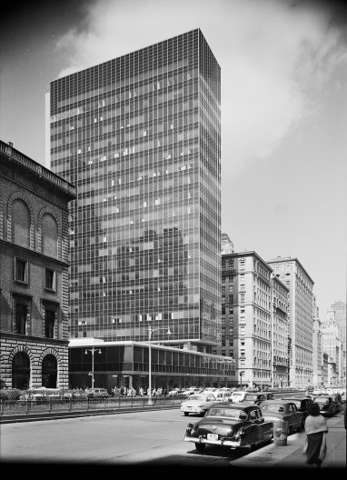Lever House, Nova York, 1952. Arquiteto Gordon Bunschaft / SOM