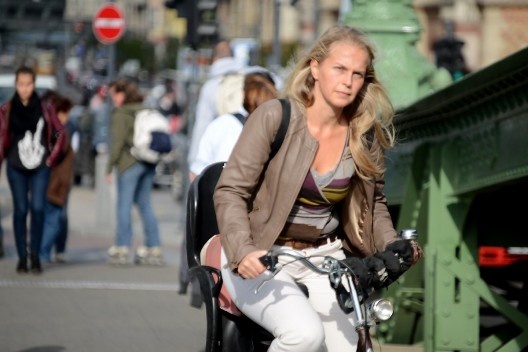 Ciclista na ponte Szabadsag