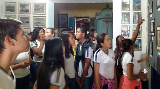 Escolas visitando o museu