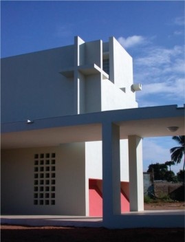 Capela Mãe África, Maputo, Moçambique, 2003. Arquiteto José Forjaz