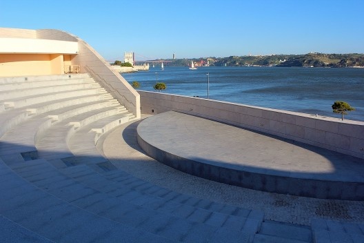 Centro Champalimaud, anfiteatro com o Tejo ao fundo