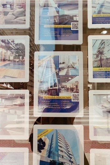 Anúncio imobiliário