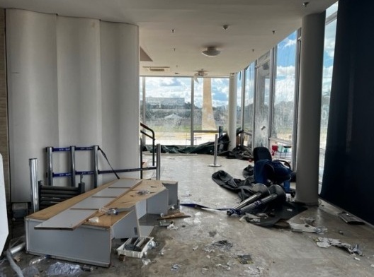 Praça dos Três Poderes e seus palácios após os atentados de 8 de janeiro de 2023