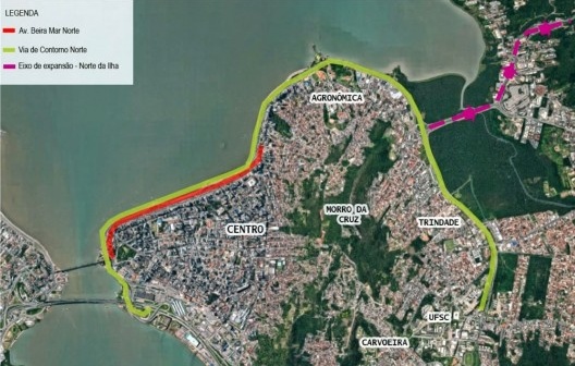 Área central de Florianópolis, com destaque da avenida popularmente conhecida como Beira Mar Norte e a Via de Contorno Norte, indicando a expansão para o norte da ilha
